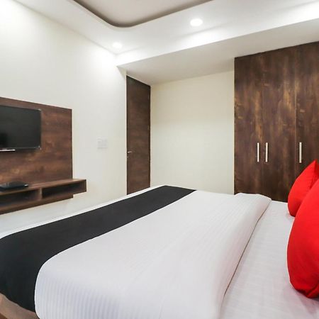 Collection O Green Leaf Residency Гургаон Экстерьер фото