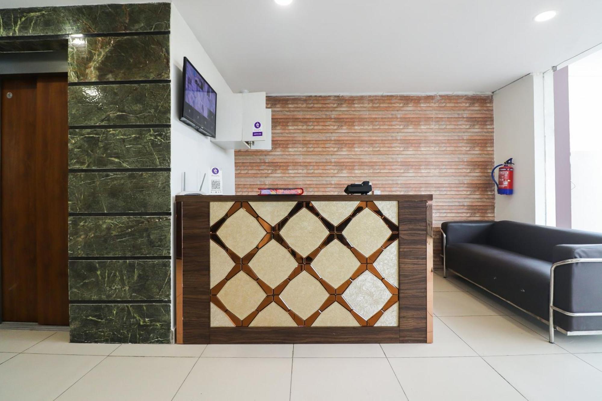 Collection O Green Leaf Residency Гургаон Экстерьер фото