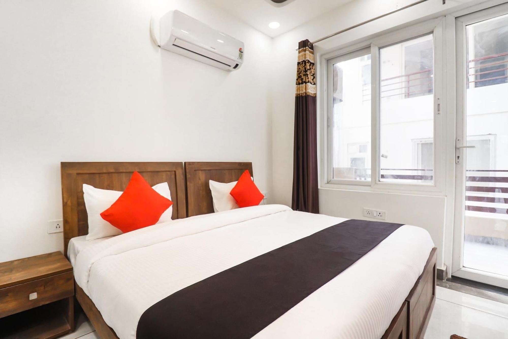 Collection O Green Leaf Residency Гургаон Экстерьер фото