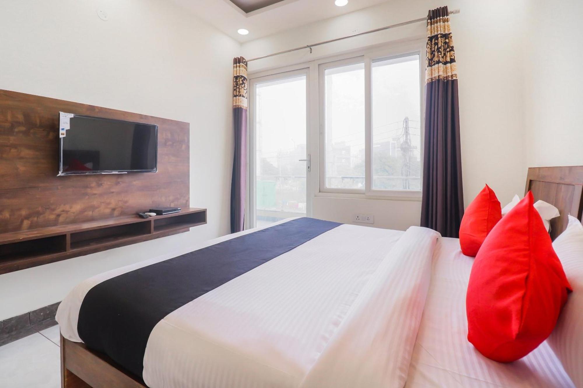 Collection O Green Leaf Residency Гургаон Экстерьер фото